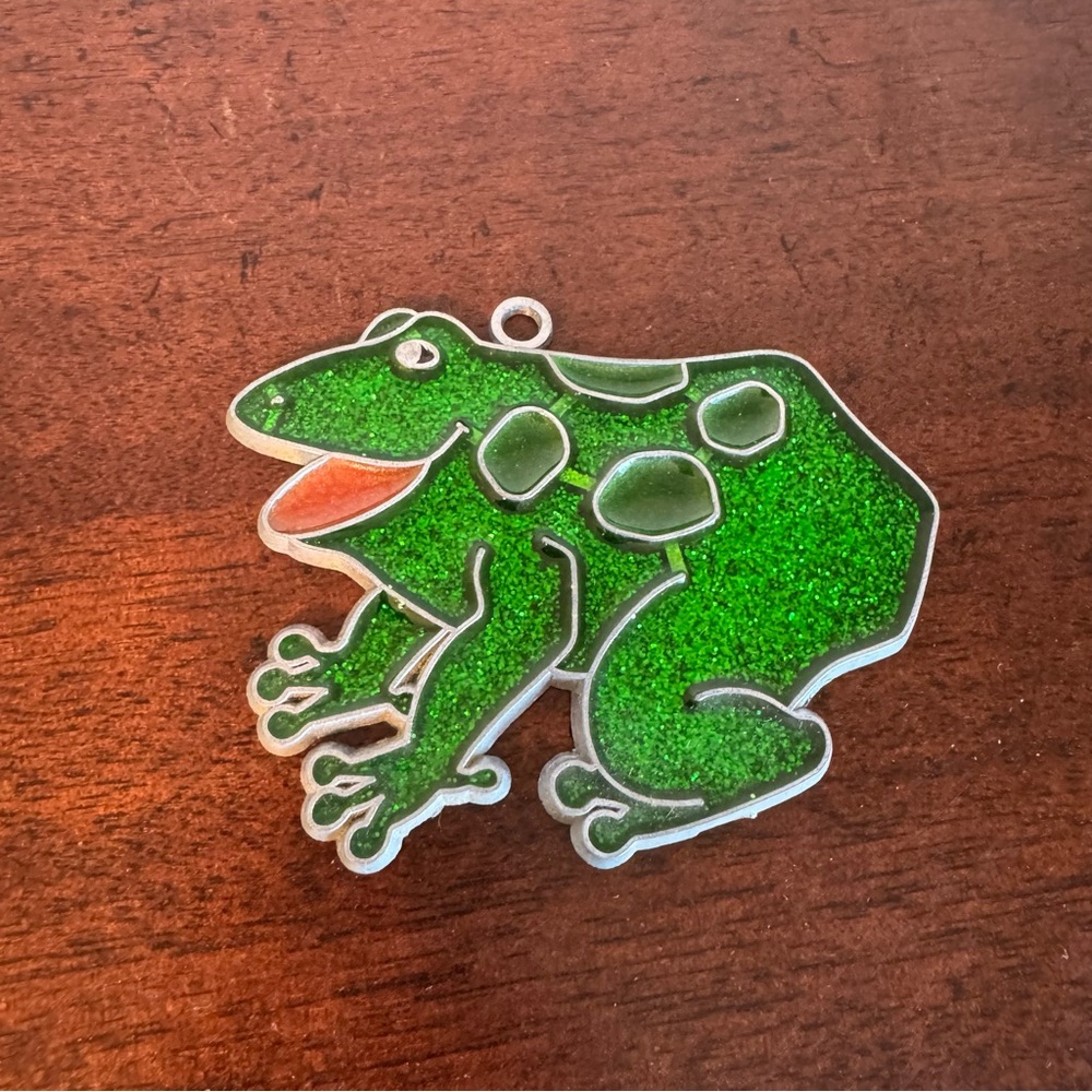 Vintage FROG WITH GREEN SPOTS Stained Glass Window Sun Catchers